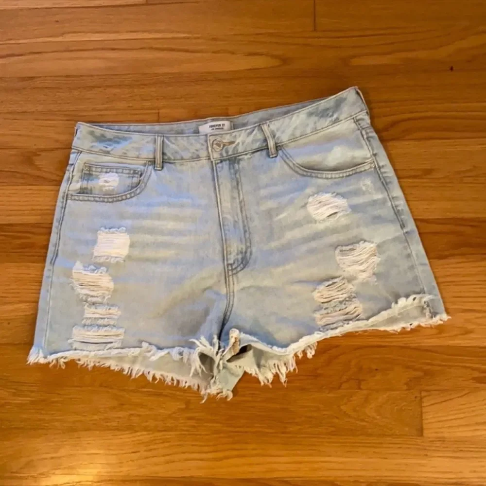 Forever 21 Denim Shorts - Picture 1 of 1